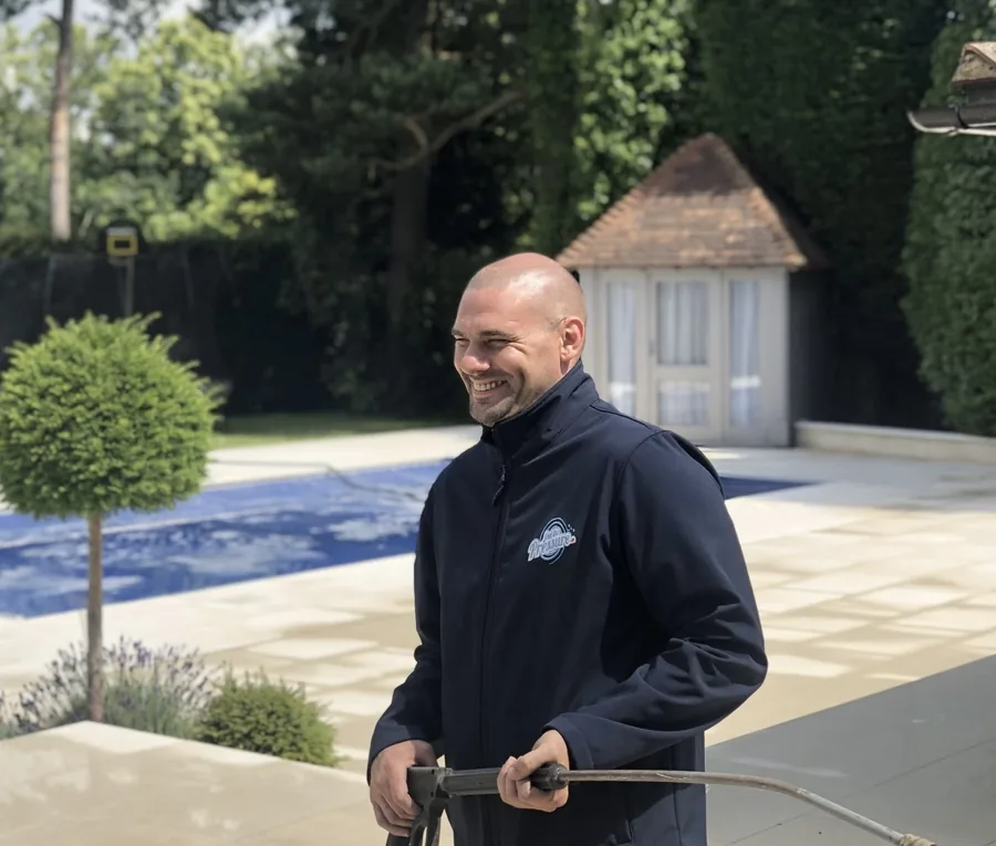 feel-the-pressure-uk-render-cleaning-specialist-london.webp